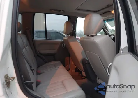 2005 Jeep Liberty Limited Edition из США, поврежденный, VIN 1J4GK58K55W510757